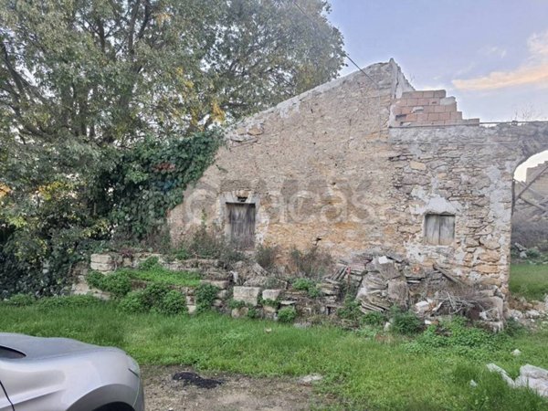 casa indipendente in vendita a Caltagirone