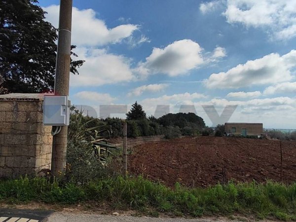 casa indipendente in vendita a Caltagirone