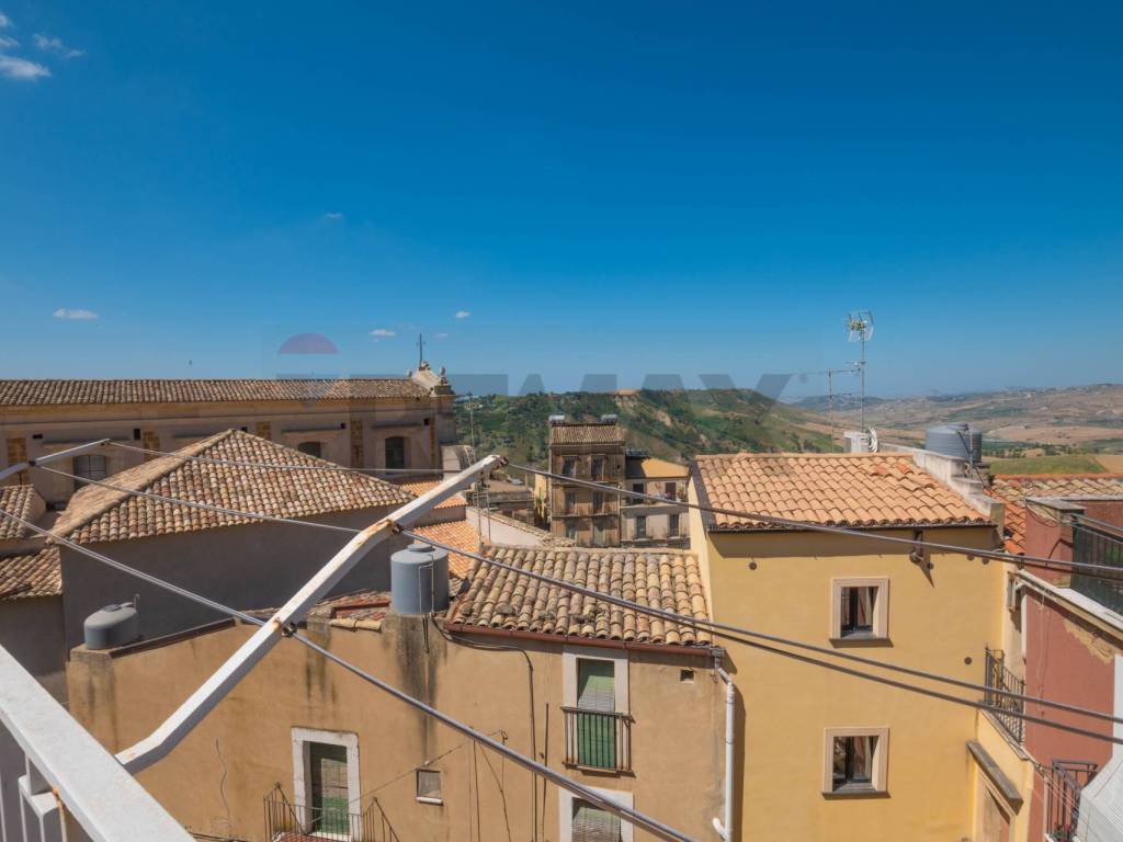 casa indipendente in vendita a Caltagirone