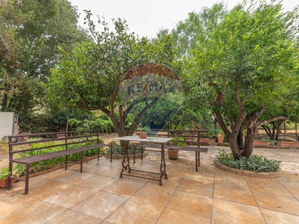 casa indipendente in vendita a Caltagirone