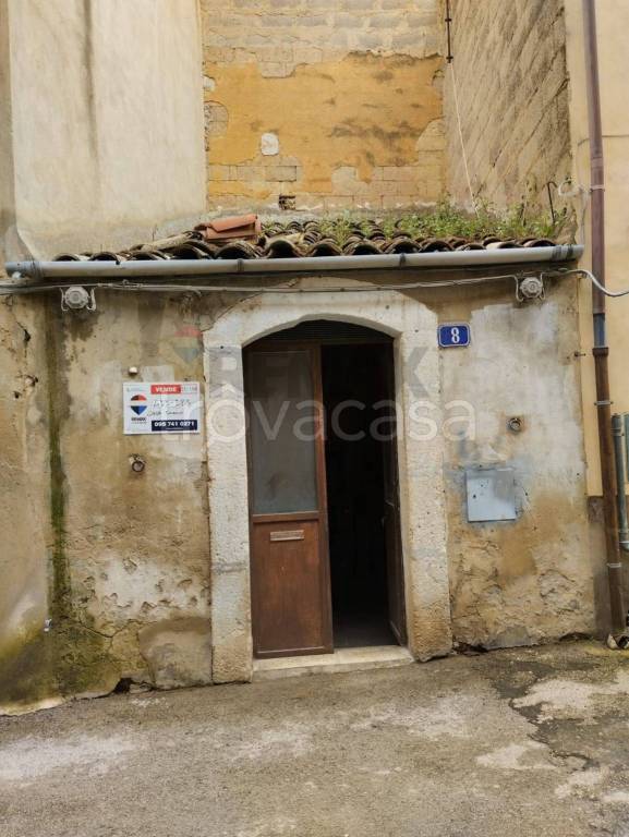 casa indipendente in vendita a Caltagirone