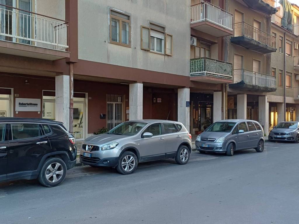 negozio in vendita a Caltagirone