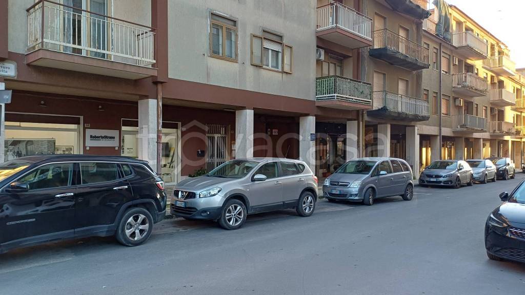negozio in vendita a Caltagirone