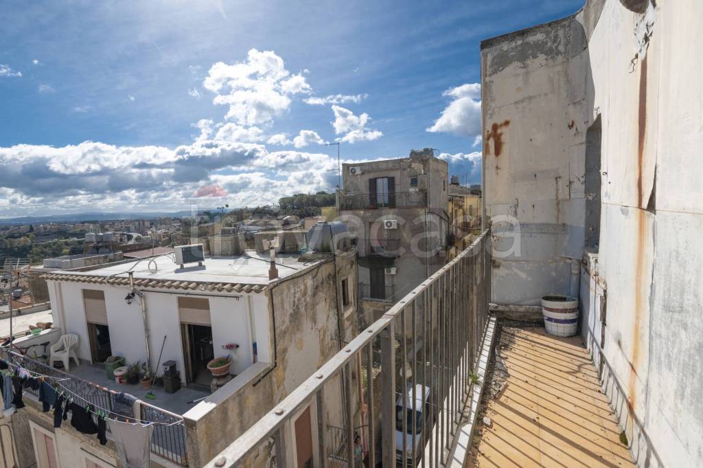 appartamento in vendita a Caltagirone