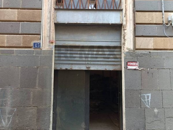 locale commerciale in vendita a Caltagirone in zona Signore del Soccorso