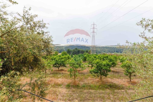 appartamento in vendita a Caltagirone in zona Santo Pietro
