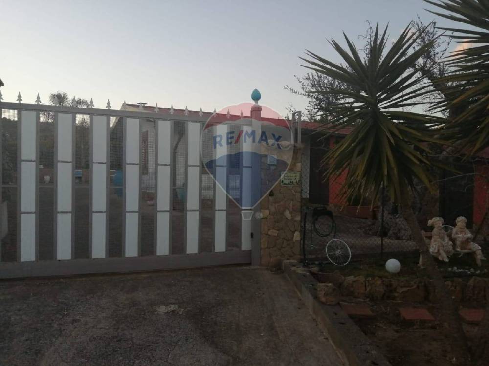 casa indipendente in vendita a Caltagirone