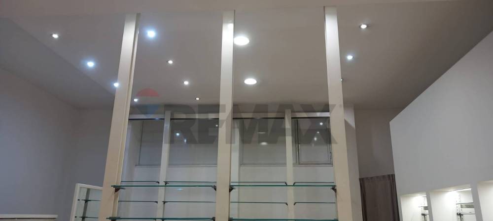 locale commerciale in vendita a Caltagirone