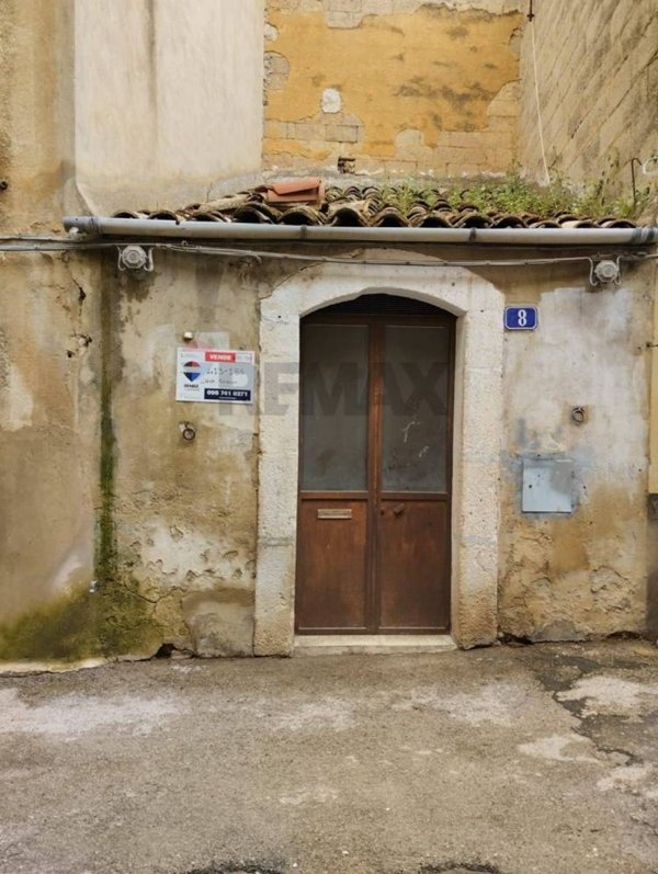 casa indipendente in vendita a Caltagirone