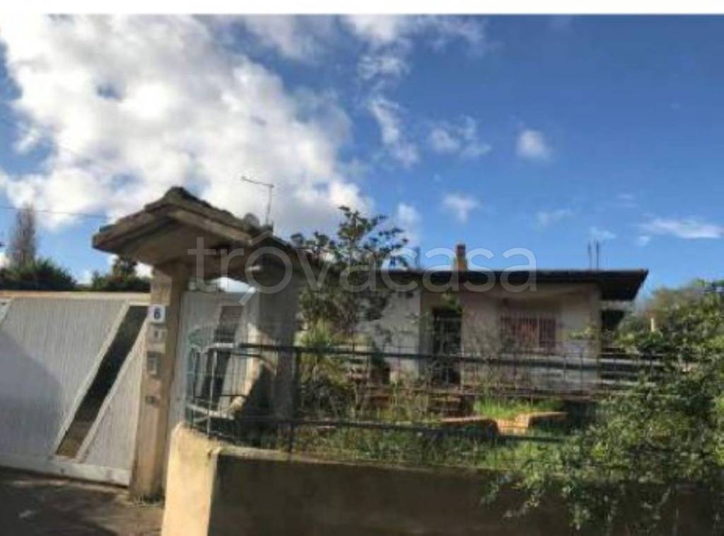 casa indipendente in vendita a Caltagirone