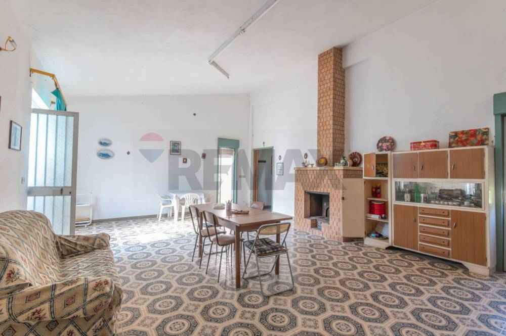 casa indipendente in vendita a Caltagirone