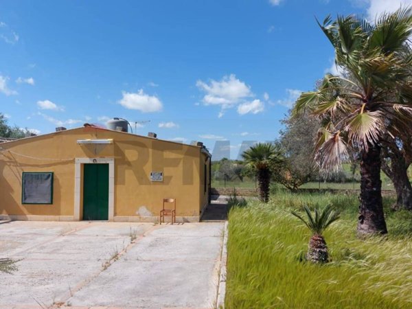 casa indipendente in vendita a Caltagirone in zona Piano San Paolo