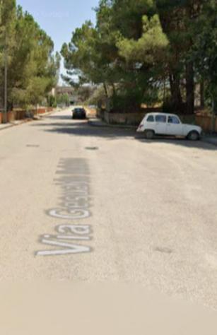 locale commerciale in vendita a Caltagirone