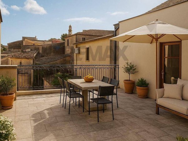 casa indipendente in vendita a Caltagirone