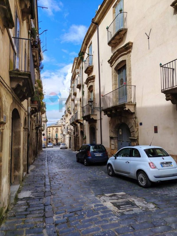 appartamento in vendita a Caltagirone