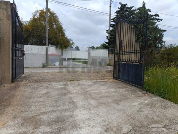 casa indipendente in vendita a Caltagirone