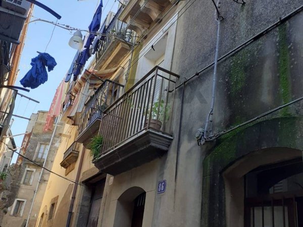 casa indipendente in vendita a Caltagirone