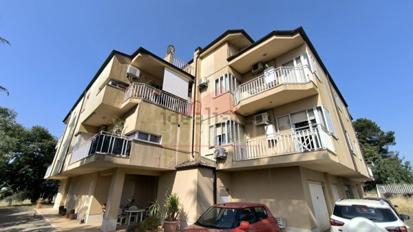 casa indipendente in vendita a Caltagirone