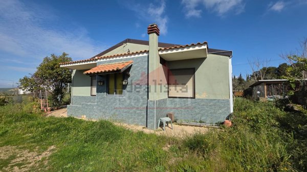 casa indipendente in vendita a Caltagirone