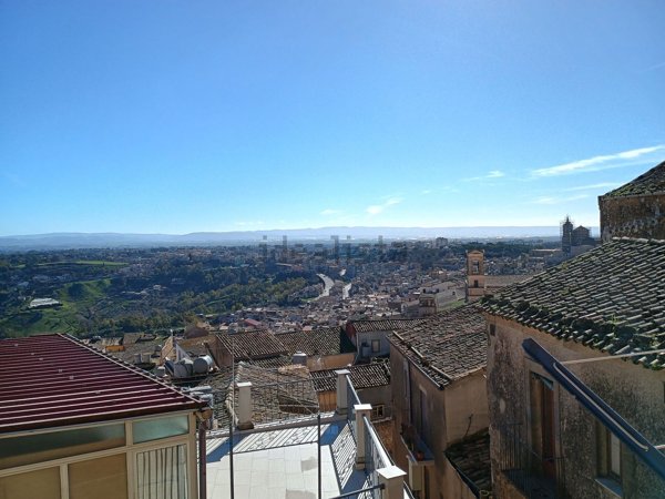 appartamento in vendita a Caltagirone