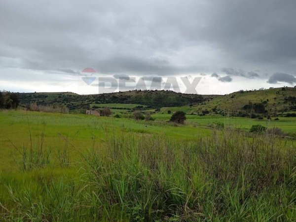casale in vendita a Caltagirone in zona Santo Pietro
