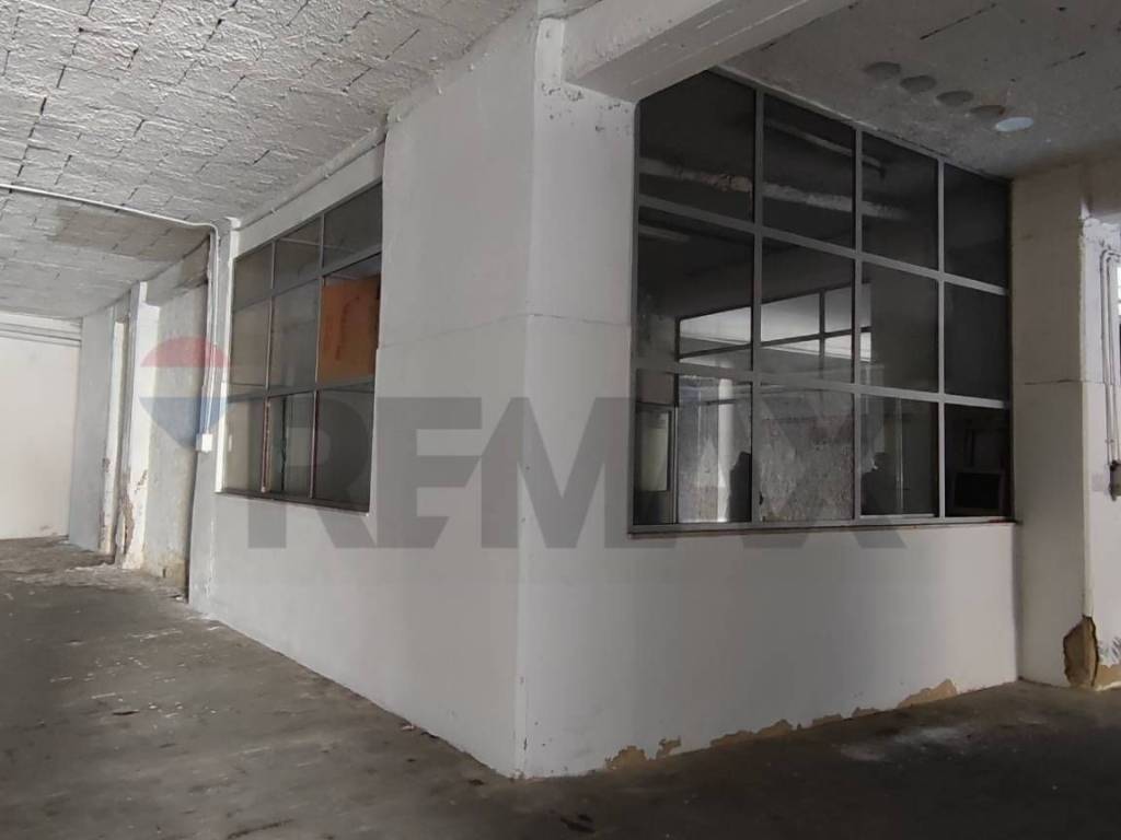 negozio in vendita a Caltagirone