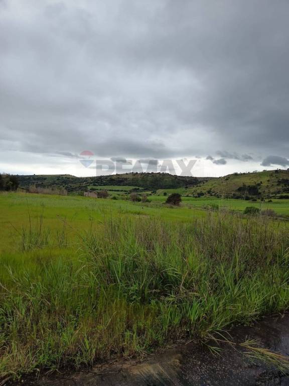casa indipendente in vendita a Caltagirone in zona Santo Pietro