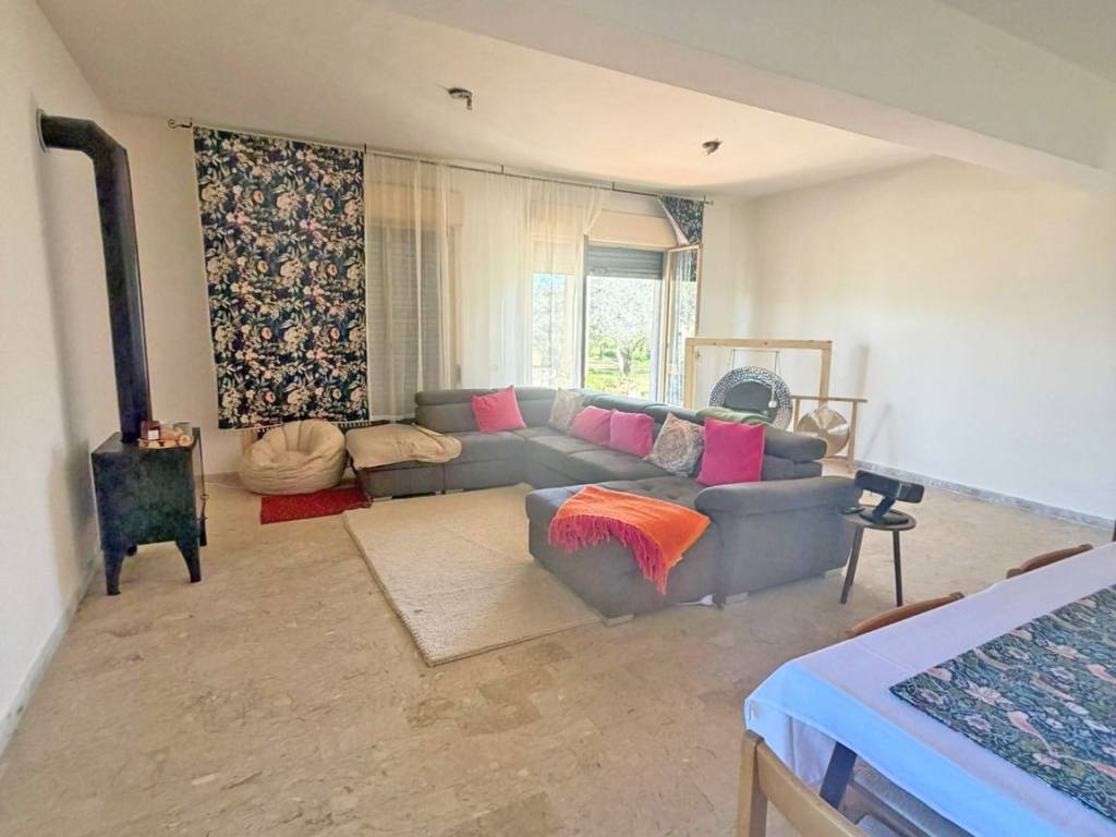 casa indipendente in vendita a Caltagirone in zona Santo Pietro