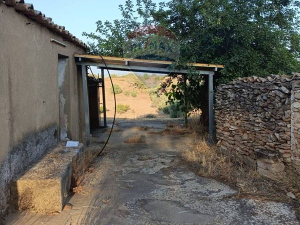 casa indipendente in vendita a Caltagirone