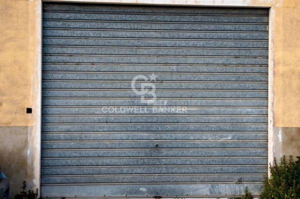 locale di sgombero in vendita a Caltagirone