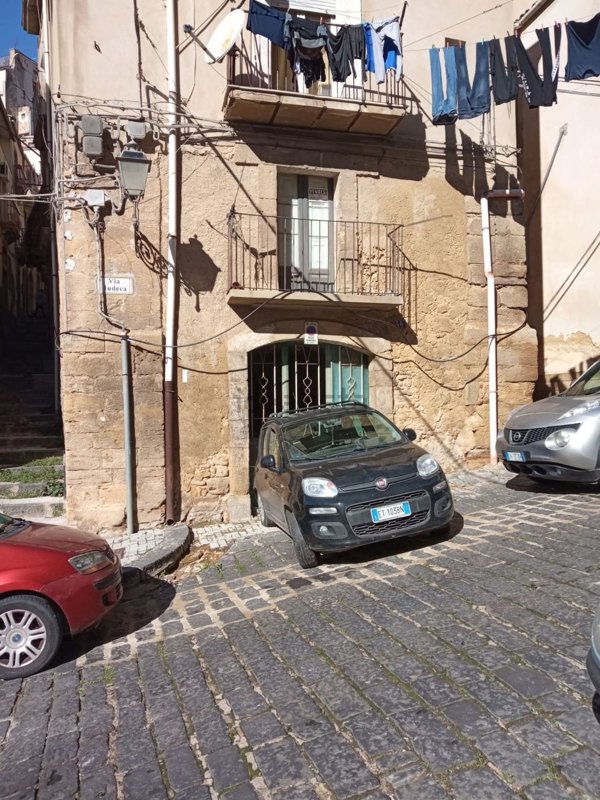 appartamento in vendita a Caltagirone