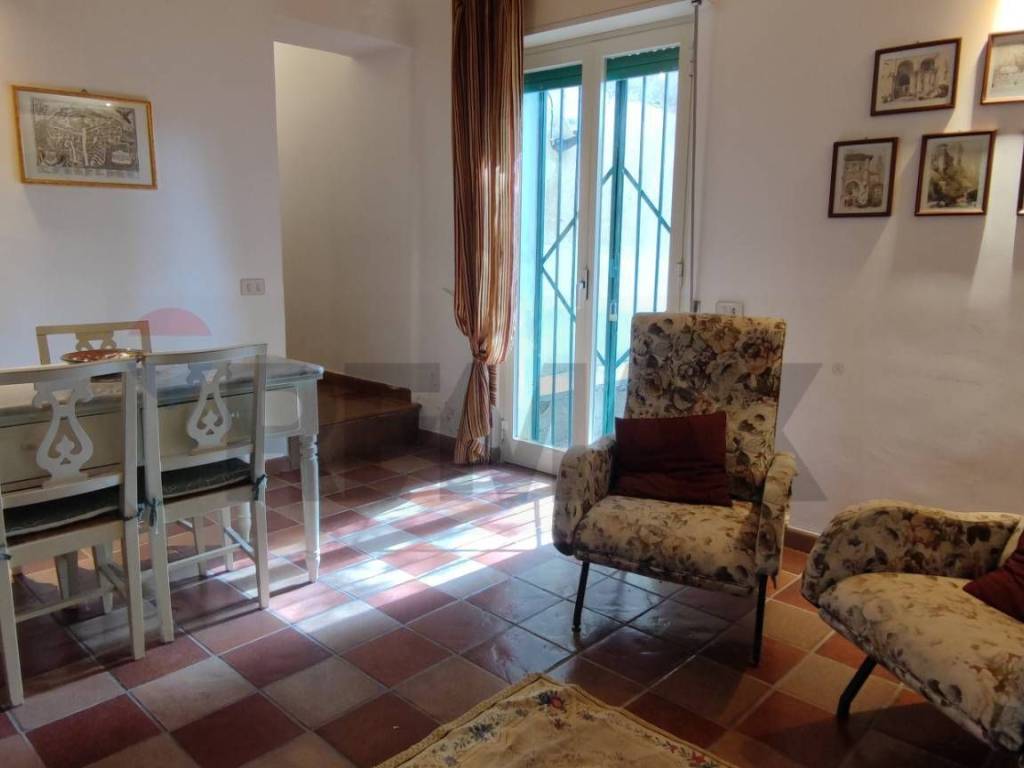 casa indipendente in vendita a Caltagirone