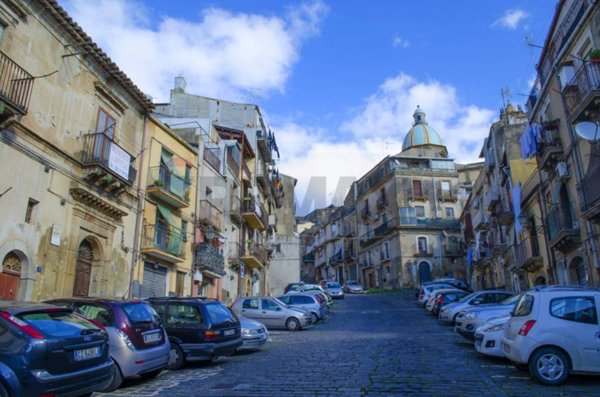 appartamento in vendita a Caltagirone in zona Signore del Soccorso