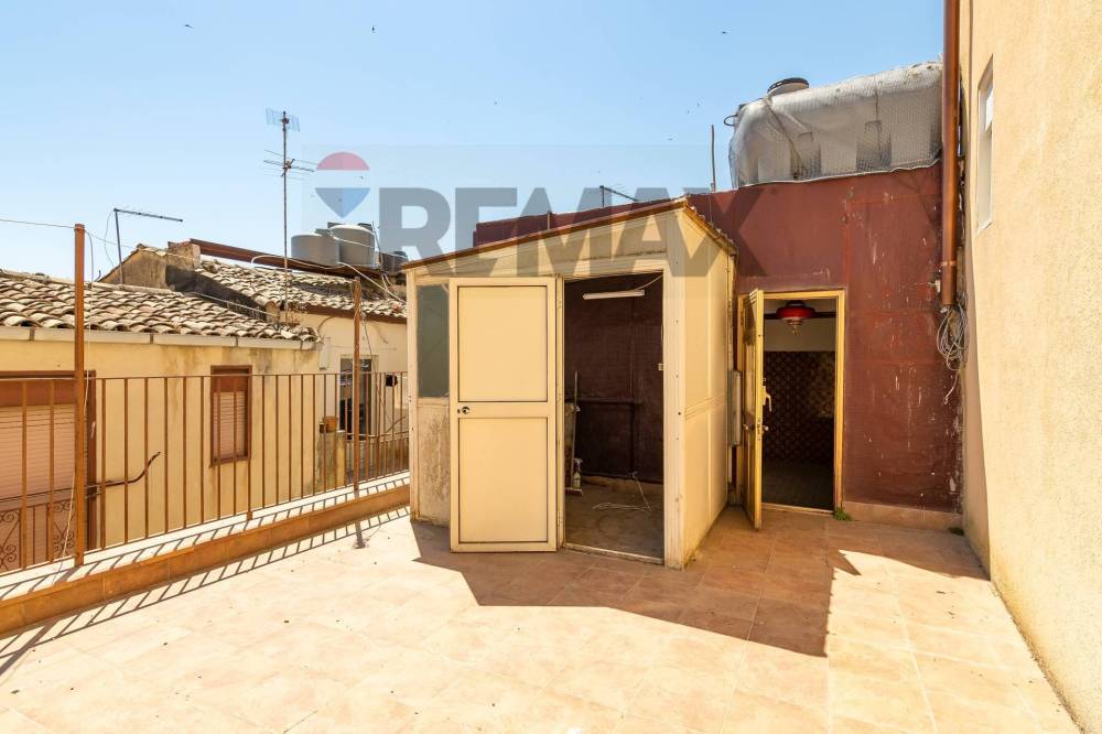 casa indipendente in vendita a Caltagirone