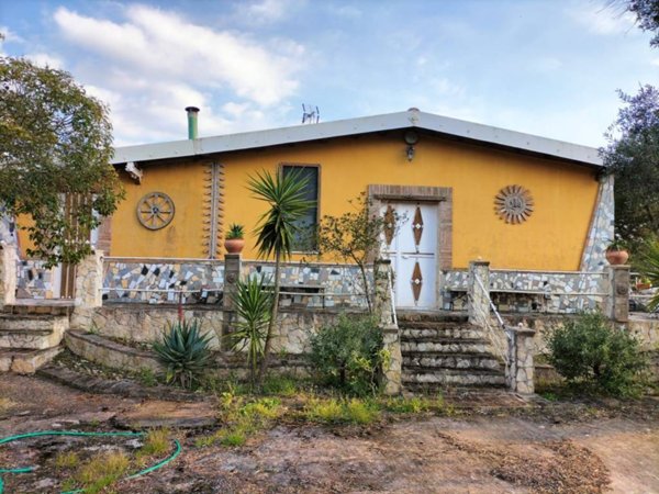 casa indipendente in vendita a Caltagirone