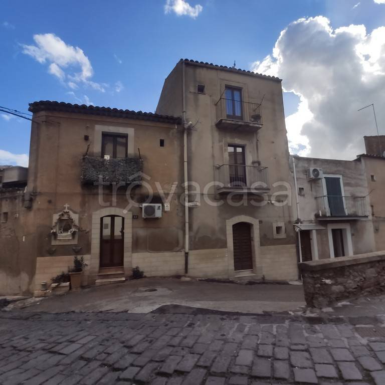 casa indipendente in vendita a Caltagirone in zona Signore del Soccorso