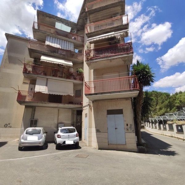 appartamento in vendita a Caltagirone in zona Signore del Soccorso