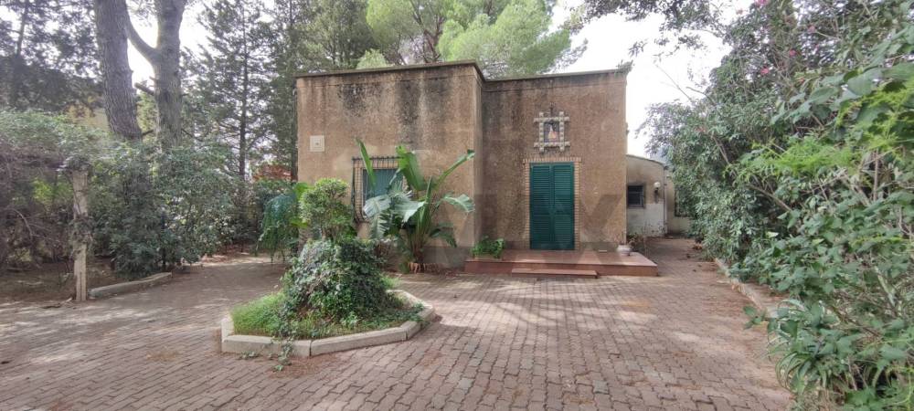 casa indipendente in vendita a Caltagirone