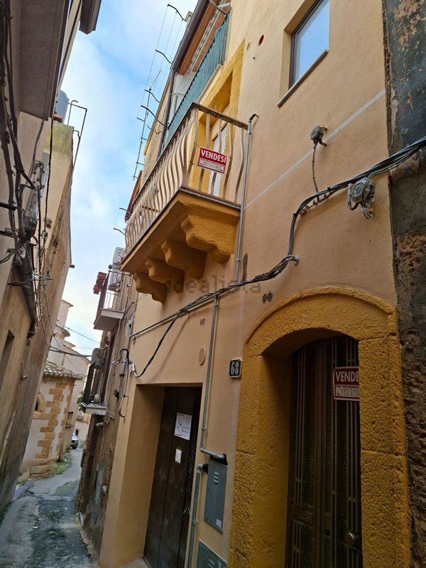 appartamento in vendita a Caltagirone in zona Signore del Soccorso