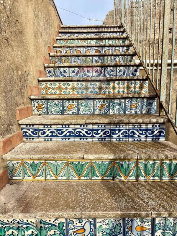 casa indipendente in vendita a Caltagirone in zona Signore del Soccorso
