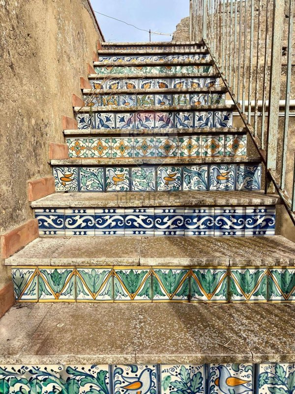 casa indipendente in vendita a Caltagirone in zona Signore del Soccorso