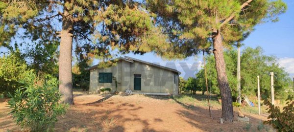 casa indipendente in vendita a Caltagirone