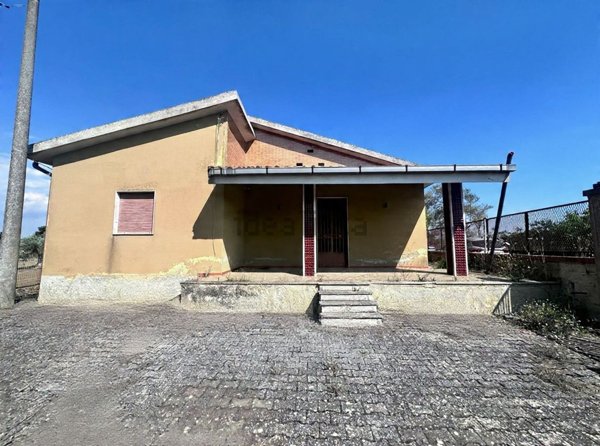 appartamento in vendita a Caltagirone in zona Molino Buongiovanni