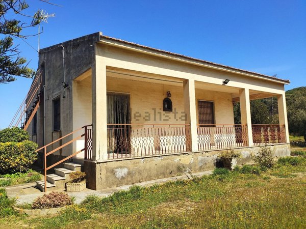 casa indipendente in vendita a Caltagirone in zona Santo Pietro