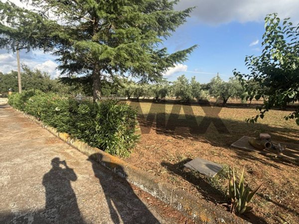 casa indipendente in vendita a Caltagirone in zona Villa Grazia