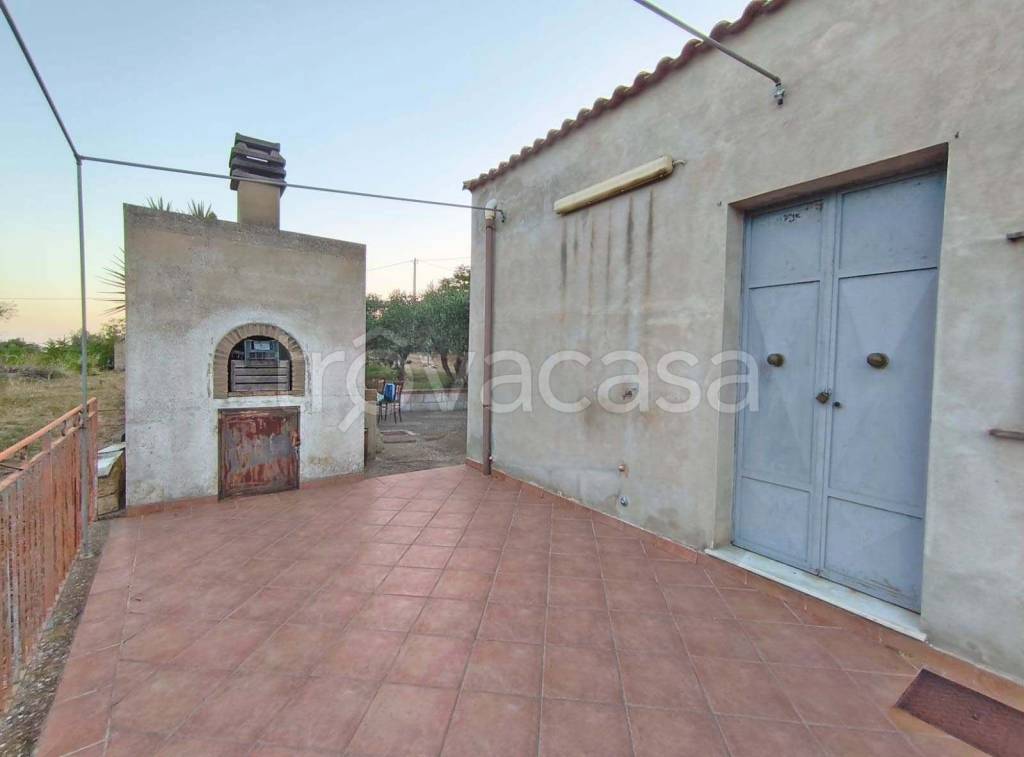 casa indipendente in vendita a Caltagirone