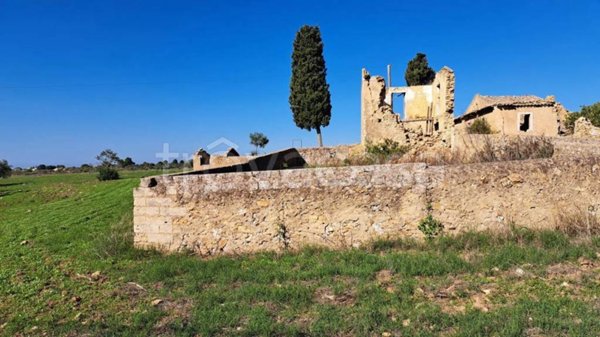 casa indipendente in vendita a Caltagirone