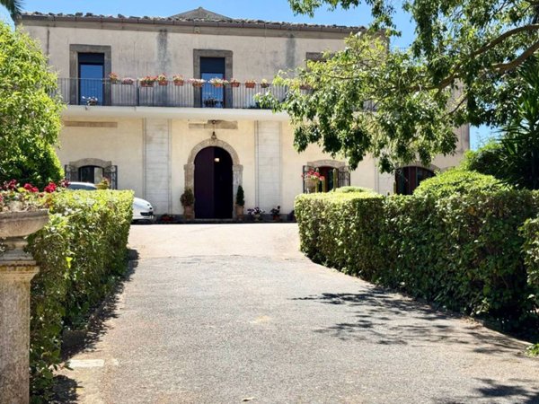 casa indipendente in vendita a Caltagirone