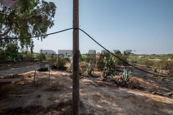 casa indipendente in vendita a Caltagirone in zona Piano San Paolo