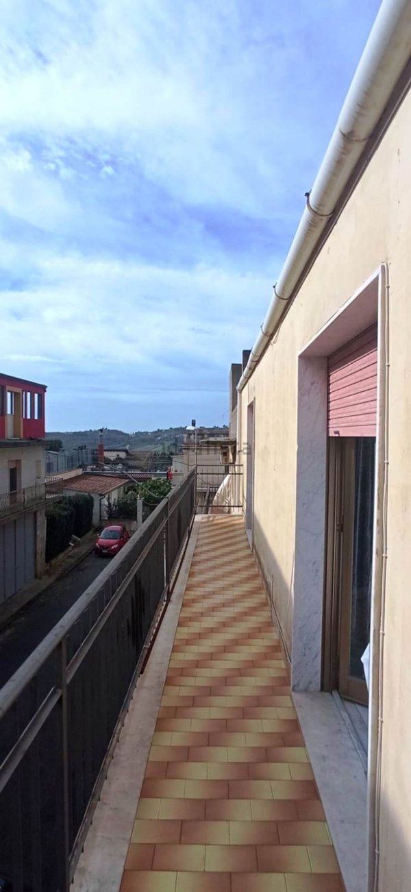 appartamento in vendita a Caltagirone in zona Colleggiata